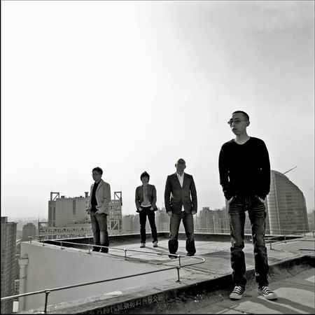 麦田守望者谈《在路上》 路在远方我们守望已久_影音娱乐_新浪网