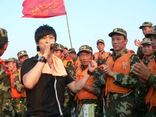 解小东解小卫两兄弟齐齐现身安徽洪灾一线【图】