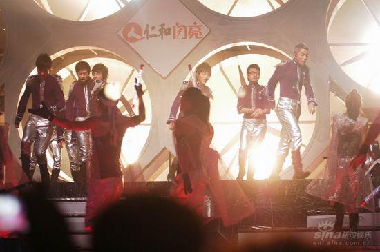 11���кϳ�������·�ںη����ϸ��³�ʮ����־