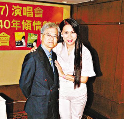 香港歌星奚秀兰在沪首次个唱 魅力不减当年(图)