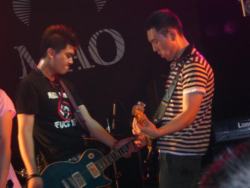 ����¾�����ը���������³���С��������ϳ�