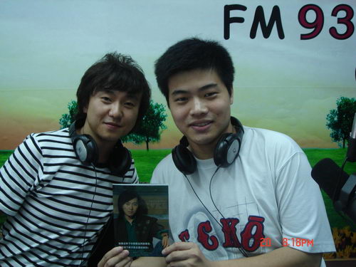 张艾文受武汉媒体宠爱 立誓做好音乐找到美罗