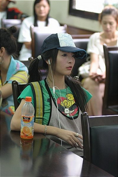 ��ʫ����Ӧ�������¼���ý��Ӧ����һ�Ŵ�ѧ��