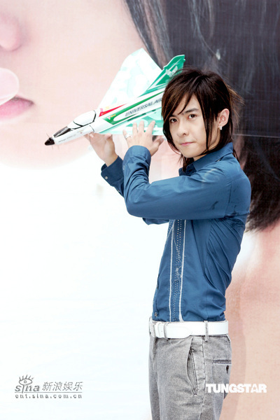 ������ר�������ҡ�Ԥ�����ܰټܷɻ����(ͼ)