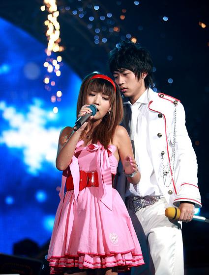 ����ν�����κ������Ѳ�ݳɶ�վ������(ͼ)