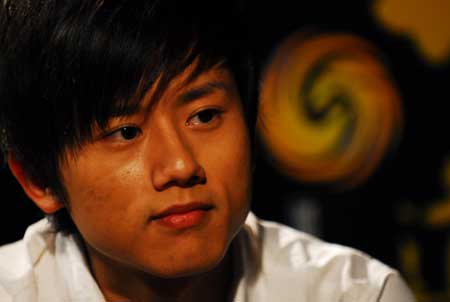 张杰倾吐内心:落败快男不算什么