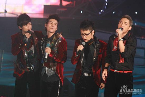 07快男全国巡演首站成都 张杰王铮亮张远助阵