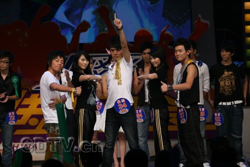 �����衱B��4��3���������ָ�������ת(��ͼ)