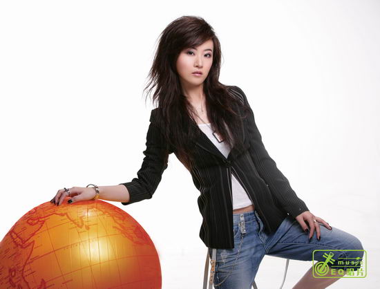 EQ唱片:吕雯--《我的世界》