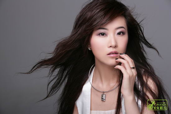 EQ唱片:吕雯--《我的世界》
