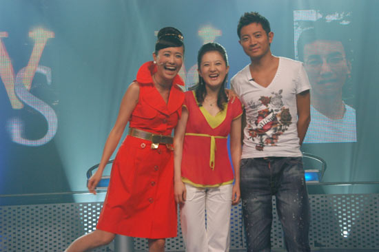 罗中旭金铭助阵联合对抗 湖北大学选手突破重