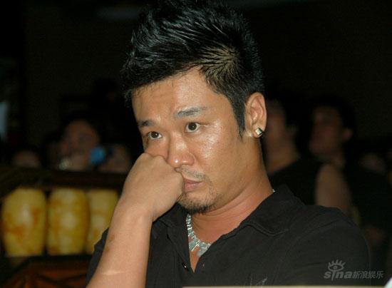 冠军流行乐队华北决赛七强晋级高唱摇滚(组图)