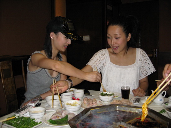 赵姝自行剪发师傅孙悦大动肝火 称与定位不符