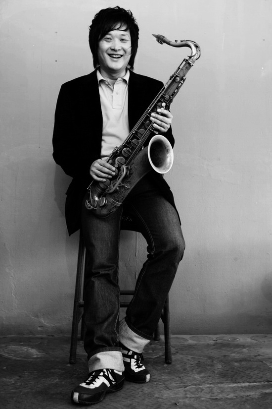 乐队介绍:金浩与朋友对话