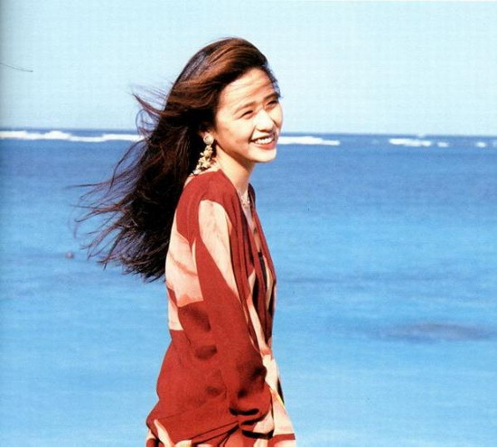 工藤静香婚后首开演唱会 生活幸福感动流泪(图