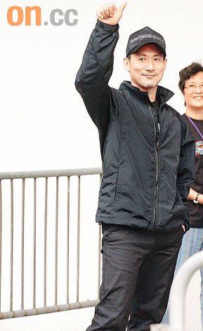 张学友感冒取消个唱尾场抱恙致歉承诺明年补办