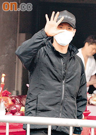 张学友感冒取消个唱尾场抱恙致歉承诺明年补办