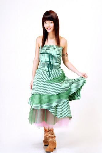 ̨����Ů����YUMMY���������趯�ڵ�֮��(ͼ)