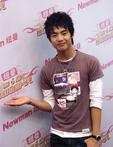 名家新人入围金唱片奖 蒋大为马天宇出席发布