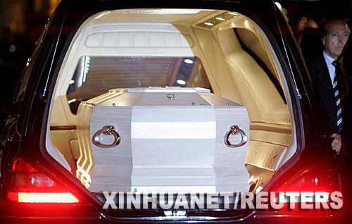 �����޵ٹ�ľ�˵ֶ���Ĭ�������˵���(ͼ)