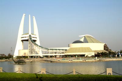 07年好男儿代言中华恐龙园 上演完美恐龙秀(图)_影音娱乐_新浪网