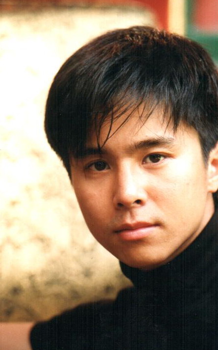 红豆心诉说着《妈妈》 最新单曲蝉联各大排行榜