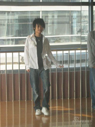 李宇春为巡演开心练舞 将首唱新碟全部歌曲(图