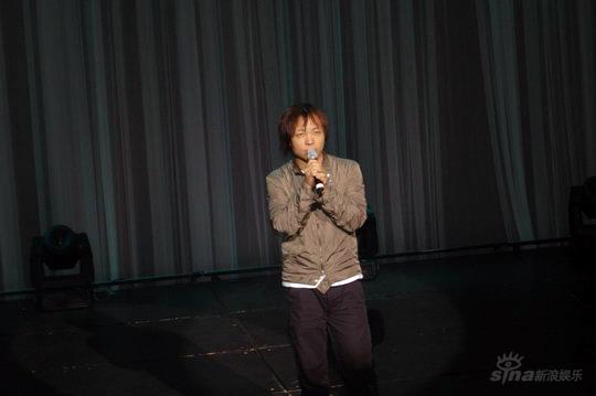 汪峰许巍各展歌喉