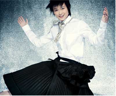 �����Stop��MV�����ײ��µ�ȹװ�����ع�