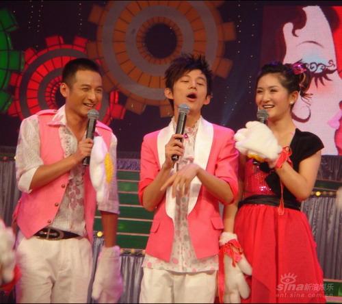 “快男”后天重庆开唱谢娜何炅现场飙歌(附图)