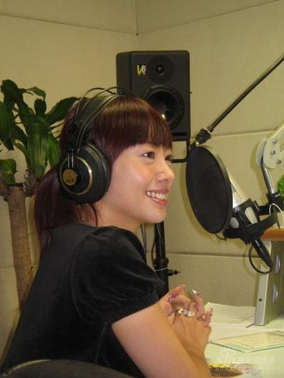 徐颢菲南京演唱英文歌 演绎《狮子王》主题曲