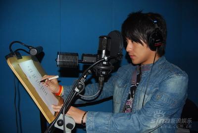 扎西顿珠秘密制作专辑 打造精品音乐全新起航