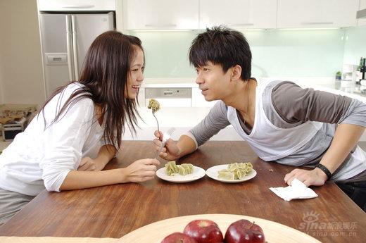 变成烟火mv女主角