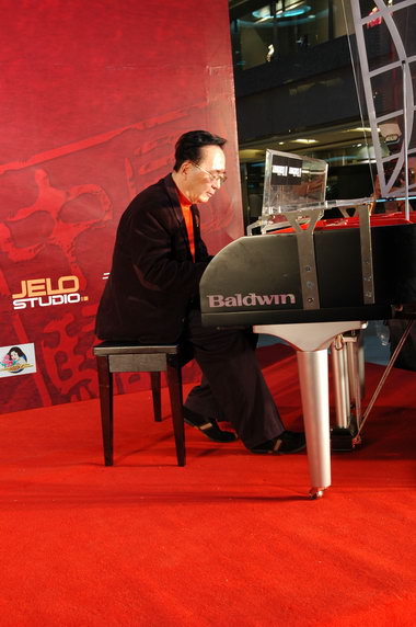 《情歌天外来》上海发布 经典老歌盛唱不衰(图