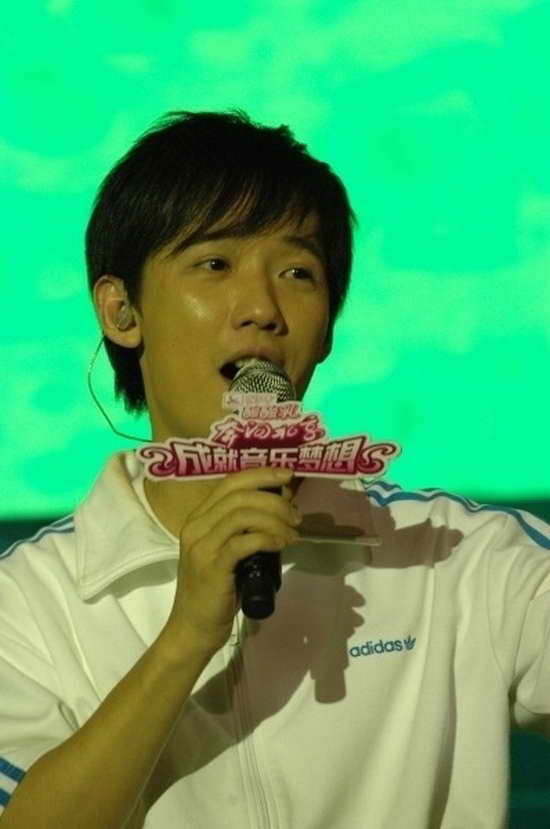 阿牛新专辑相声桥段大曝光 三顾茅庐感动郭德纲