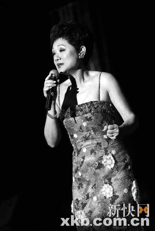 叶丽仪出道40年内地首次开唱 唱足经典金曲