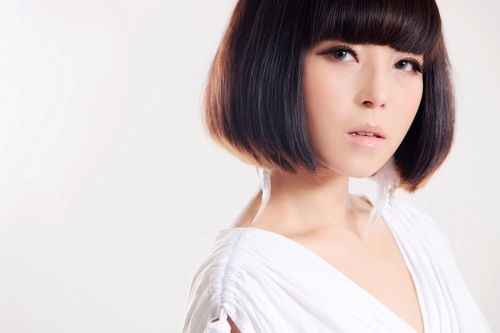 崔子格 新浪娱乐讯 近日,内地乐坛刚刚亮相不久的歌曲《老婆最大》在