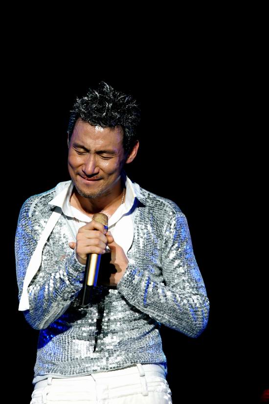 张学友世界巡回演唱会 声色淋漓华丽绽放(组图