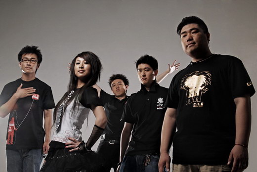 乐评:简单的蛋糕,真诚的炸弹