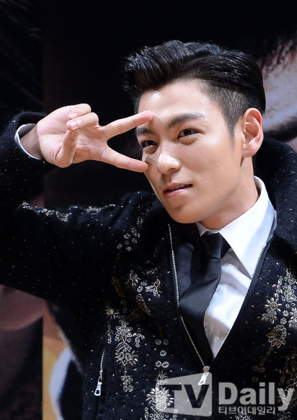 of2013(2013年最为性感的音乐人,韩国男生组合bigbang成员top与美国