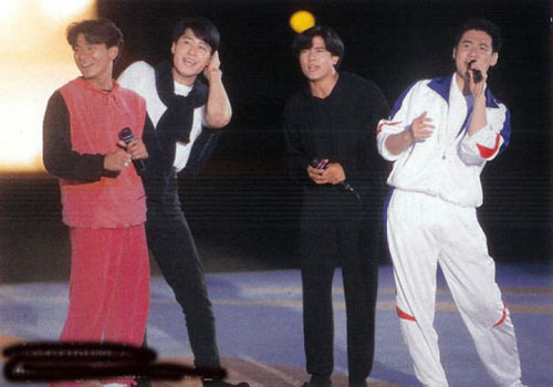 流行乐坛的粤语歌辉煌:从谭张争霸到四大天王