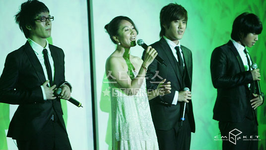 ��ͼ�����ǽ�ϲ����̨�׸�Я��SGWannabe�ϳ�