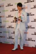 组图：众男星亮相颁奖后台休闲西装引领潮流