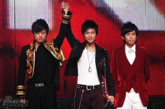 图文:2007快乐男声5进4-陈楚生选张杰PK