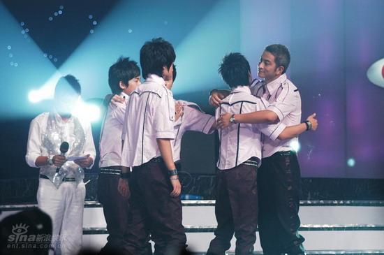 图文:2007快乐男声5进4-吉杰无缘四强