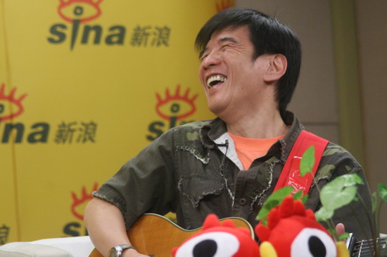 图文:齐豫叶佳修独家做客--叶佳修开怀大笑