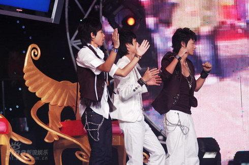 ͼ�ģ����������ܾ���3��2--Ϊ�Լ����Ƽ���