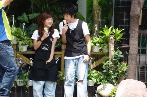 ������¿๦��Ħ������MV͹�ֱ������(��ͼ)