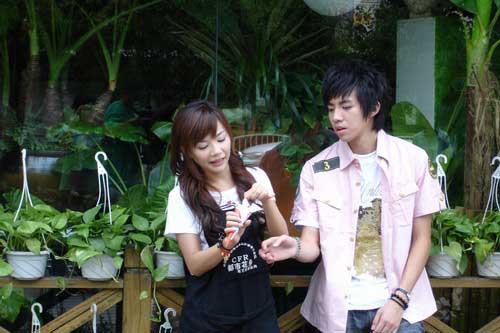 ������¿๦��Ħ������MV͹�ֱ������(��ͼ)