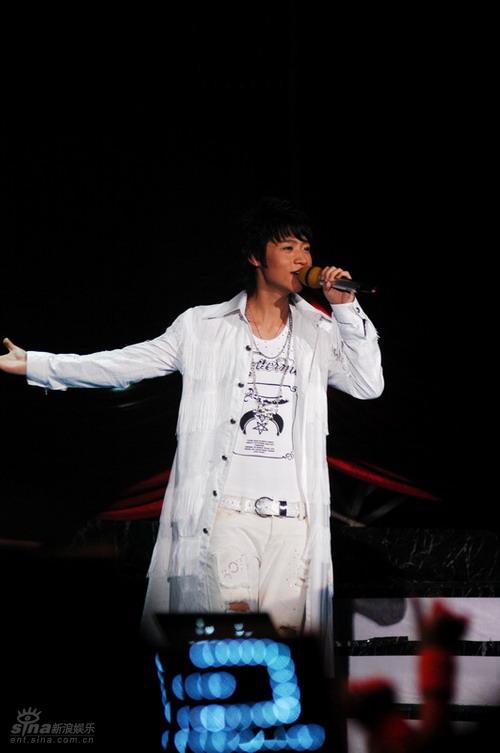 ͼ�ģ����������ܾ���3��2--κ���ߴ�˧��